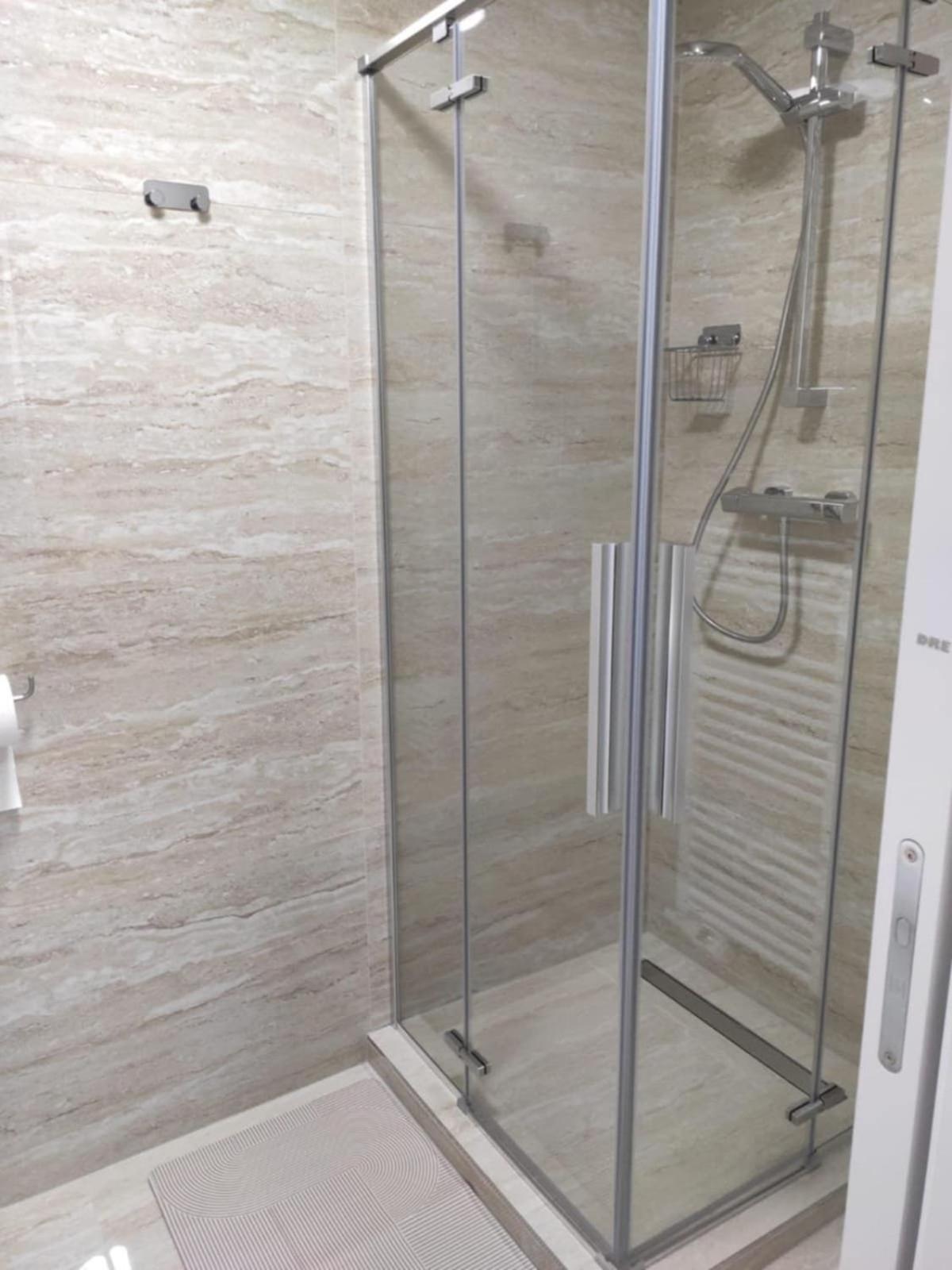 Privat Julia Hotel Vrbov Eksteriør billede