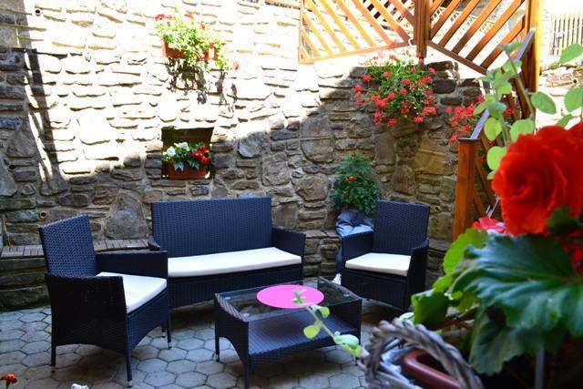 Privat Julia Hotel Vrbov Eksteriør billede