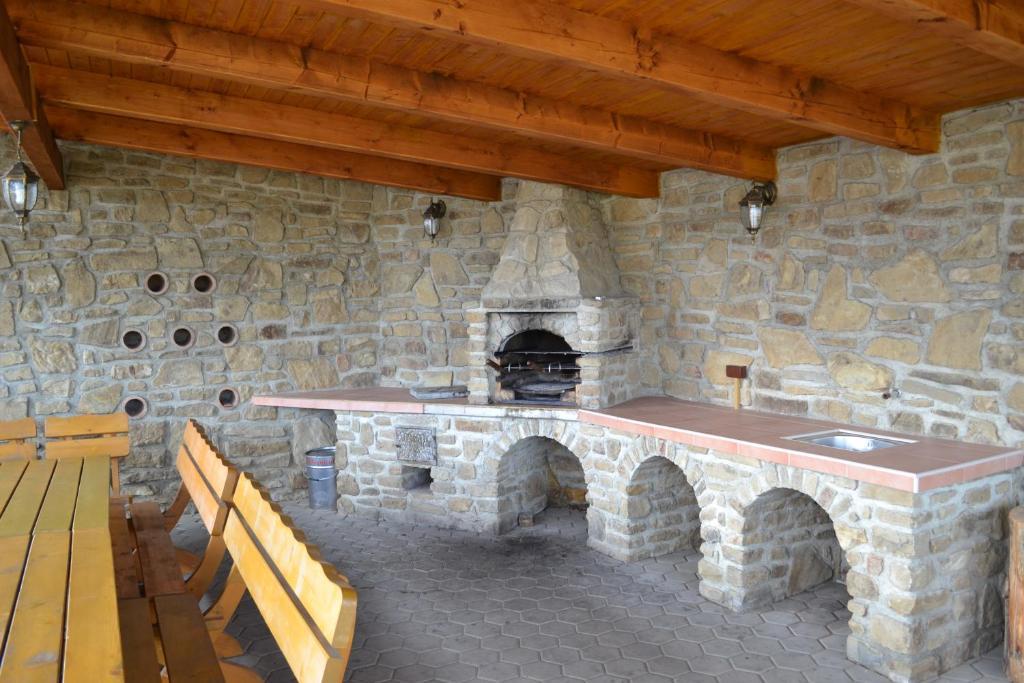Privat Julia Hotel Vrbov Eksteriør billede